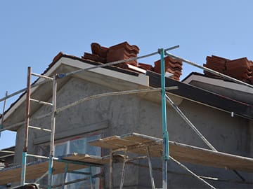 Residential roofing contractor.